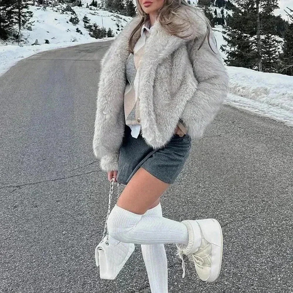 Grey Casual Women's Faux Fur Jacket - Picture 4 of 7